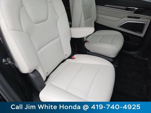 Used 2020 Kia Telluride S AWD/4WD image 21