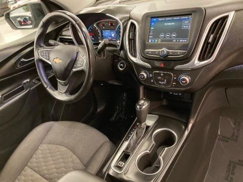 Used 2019 Chevrolet Equinox LT FWD image 18
