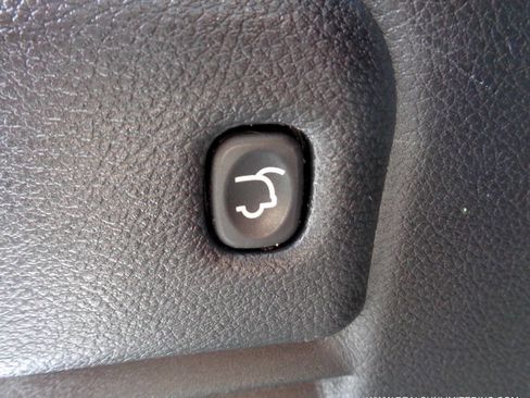 Used 2015 Jeep Grand Cherokee Limited image 21