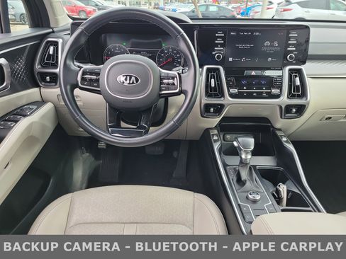 Used 2021 Kia Sorento S image 11