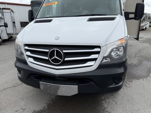 Used 2014 Mercedes-Benz Sprinter 3500 image 7