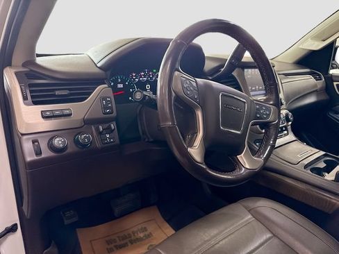 Used 2018 GMC Yukon XL Denali w/ Open Road Package AWD/4WD image 10