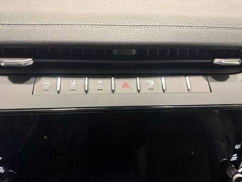 New 2026 Jeep Grand Cherokee Laredo AWD/4WD image 12