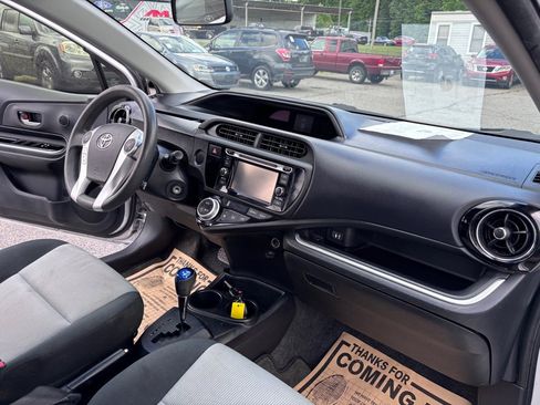 Used 2015 Toyota Prius C Two FWD image 29