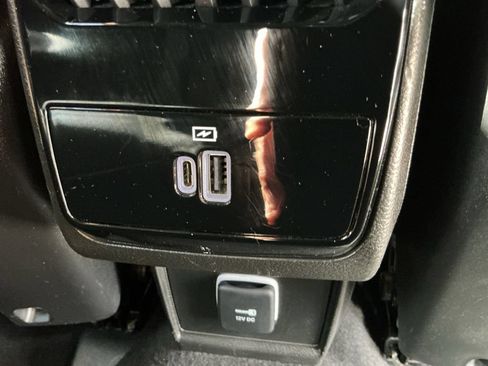 Used 2025 Jeep Compass Latitude w/ Sun & Sound Group AWD/4WD image 26