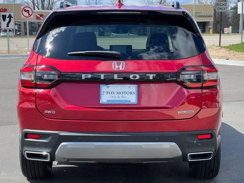 New 2026 Honda Pilot Touring image 47