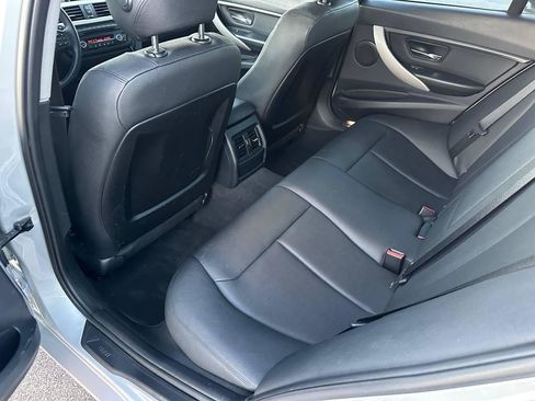Used 2014 BMW 320i Sedan RWD image 21