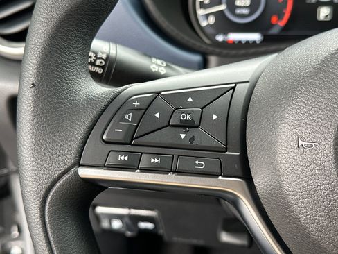 New 2025 Nissan Versa SV w/ Trunk Package image 25