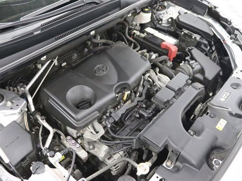 Used 2021 Toyota RAV4 LE image 34