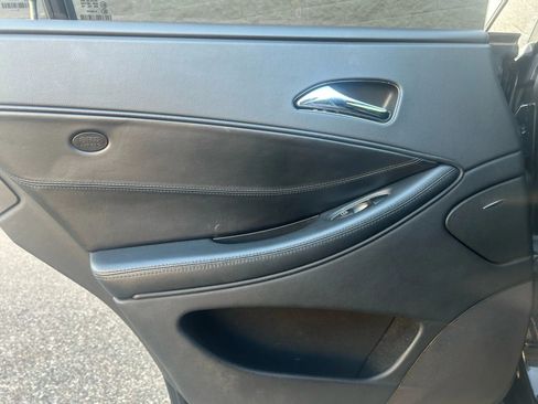 Used 2006 Mercedes-Benz CLS 55 AMG image 19