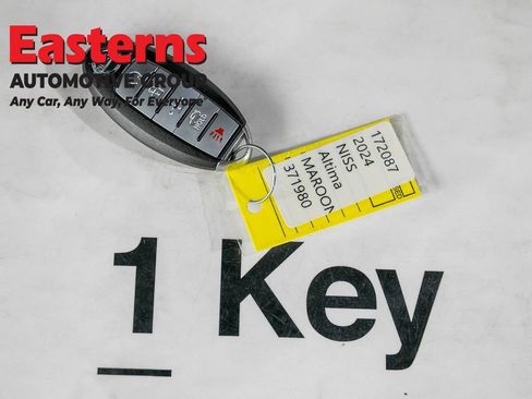 Used 2024 Nissan Altima 2.5 SV FWD image 24