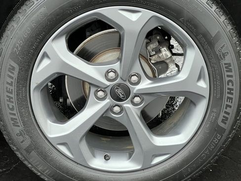 Certified 2023 Ford Escape ST-Line w/ Tech Pack #1 image 7