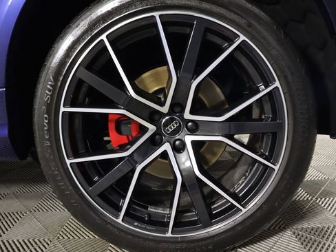 Used 2020 Audi Q8 Premium Plus image 32