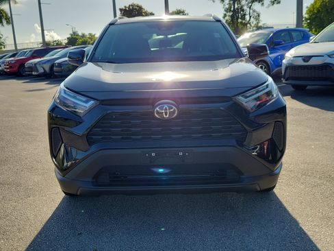 Used 2024 Toyota RAV4 XLE image 3