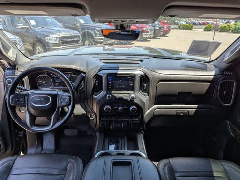 Used 2020 GMC Sierra 2500 Denali w/ Denali Ultimate Package AWD/4WD image 27