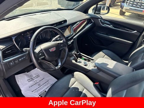 Used 2022 Cadillac XT6 Premium Luxury w/ Technology Package AWD/4WD image 13