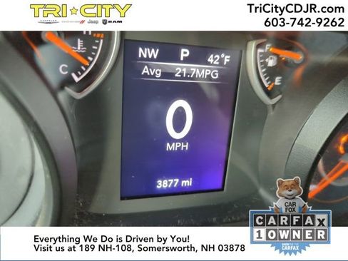 Used 2025 Jeep Wrangler Sport image 22