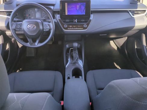 Used 2025 Toyota Corolla LE image 15
