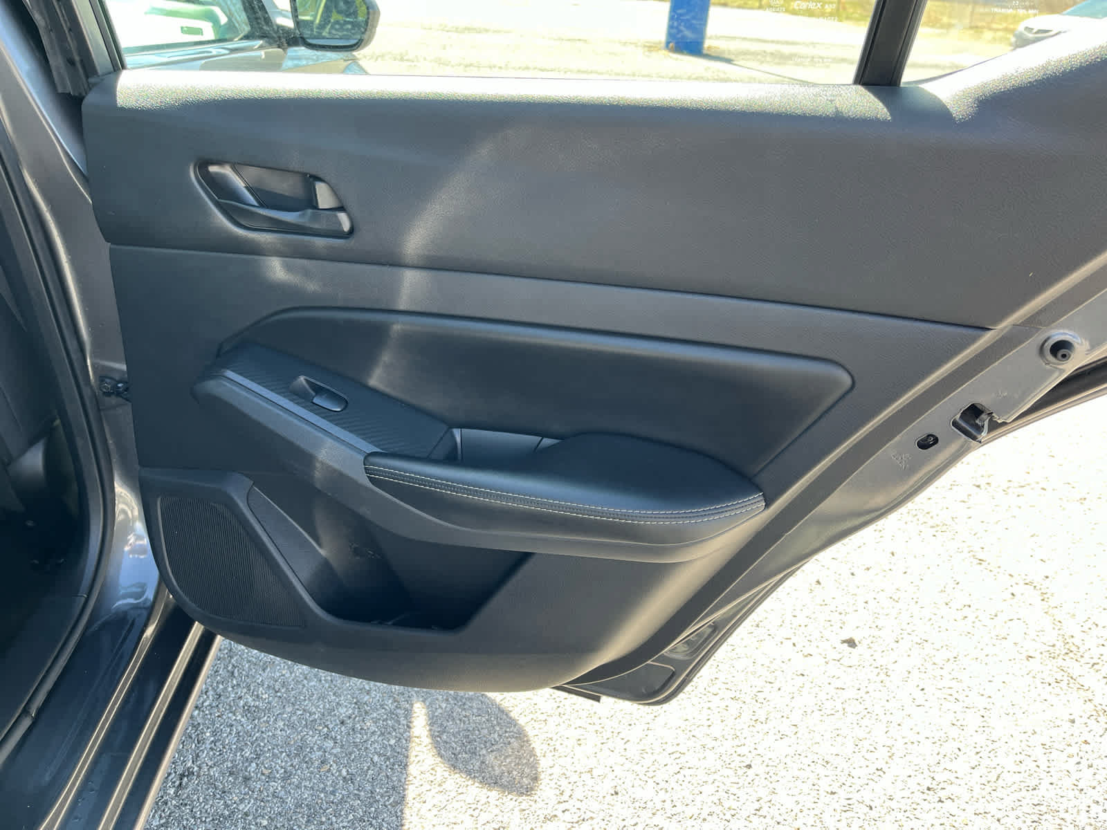Used 2024 Nissan Altima 2.5 SV FWD image 27