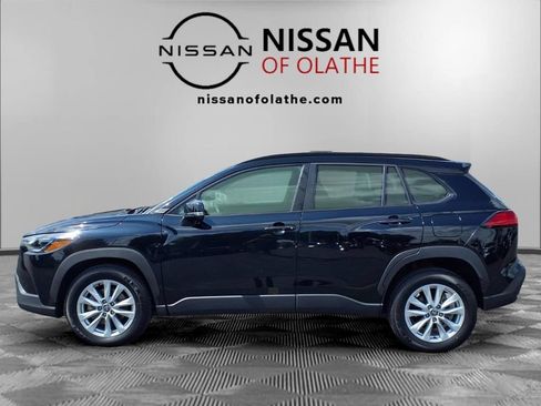 Used 2022 Toyota Corolla Cross LE FWD image 21
