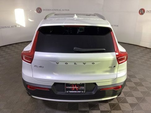 New 2025 Volvo XC40 B5 Ultra w/ Climate Package image 6