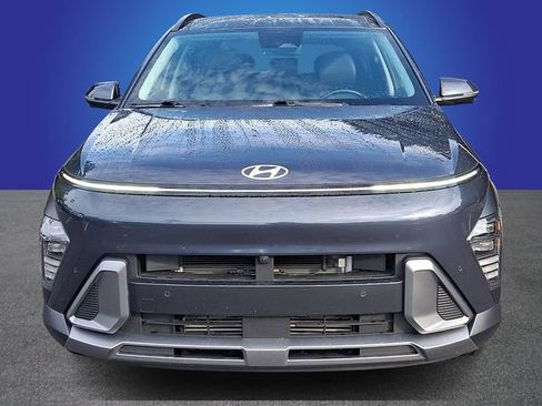 Used 2024 Hyundai Kona Limited FWD image 2