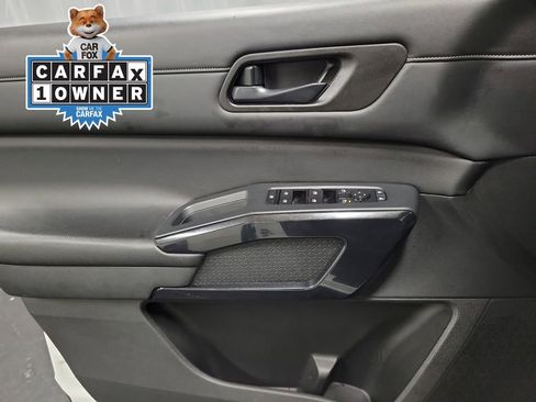 Used 2023 Nissan Pathfinder SV image 20