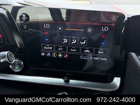Used 2023 Chevrolet Corvette Stingray Coupe w/ 1LT RWD image 23