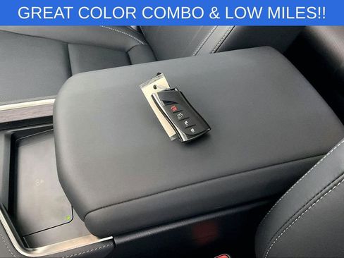 Used 2024 Lexus GX 550 w/ Cold Area Package image 14