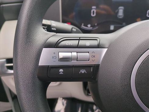 Certified 2025 Hyundai Tucson SEL image 30