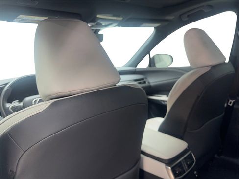 Used 2024 Lexus RX 350 Premium Plus w/ Convenience Package image 35