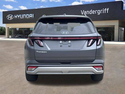 Used 2025 Hyundai Tucson Limited image 9
