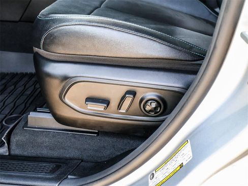 Used 2022 Jeep Grand Cherokee Trailhawk image 33