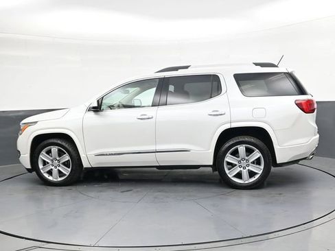 Used 2019 GMC Acadia Denali w/ Technology Package FWD image 7