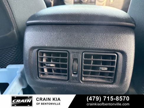 Used 2017 Toyota 4Runner SR5 AWD/4WD image 10