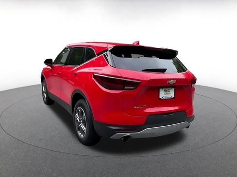 Used 2025 Chevrolet Blazer LT FWD image 11