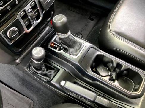 Certified 2022 Jeep Gladiator Sport image 15