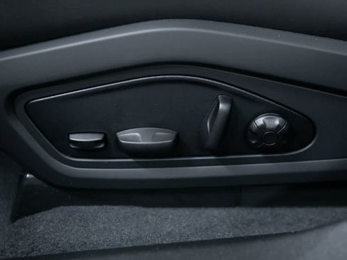 New 2026 Porsche Taycan Turbo image 17