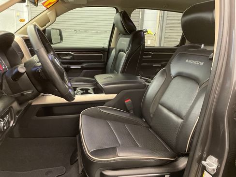 Used 2019 RAM 1500 Laramie AWD/4WD image 29