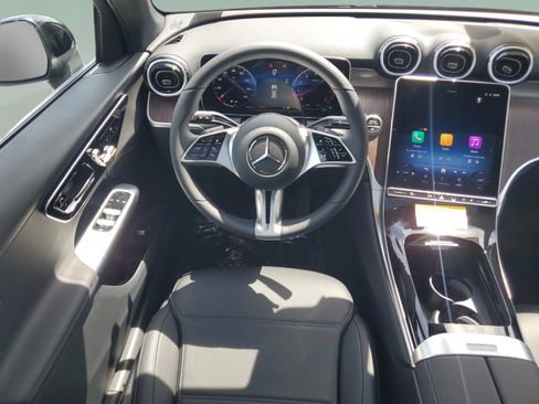 Used 2026 Mercedes-Benz GLC 300 4MATIC image 16