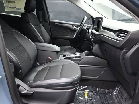 New 2026 Ford Escape SE FWD image 15