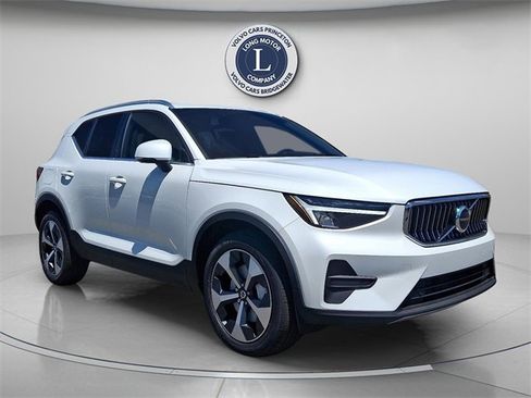 New 2025 Volvo XC40 B5 Core w/ Protection Package Premier image 1
