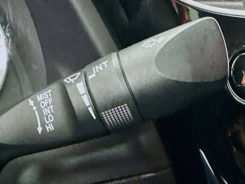 Used 2019 Toyota Corolla LE image 14