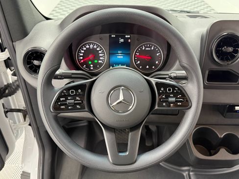 Used 2024 Mercedes-Benz Sprinter 3500 image 14