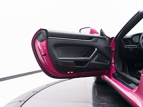 Used 2024 Porsche 911 Targa 4 GTS w/ Premium Package image 41