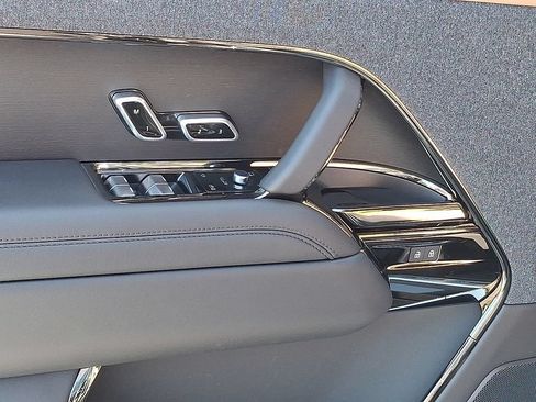 New 2026 Land Rover Range Rover Sport Dynamic SE AWD/4WD image 8
