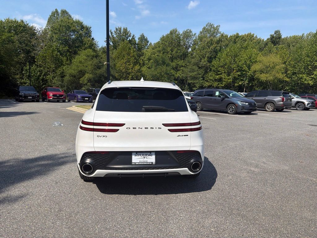 Used 2025 Genesis GV70 3.5T Sport AWD/4WD image 5