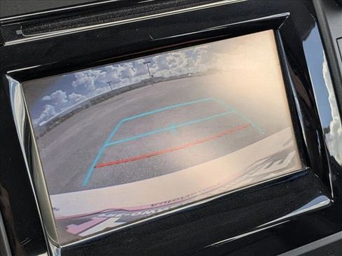 Used 2015 Toyota Camry XLE image 12