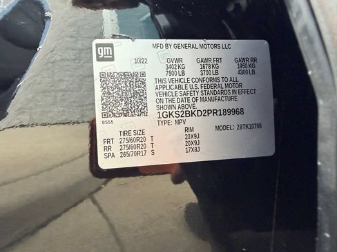 Used 2023 GMC Yukon SLT AWD/4WD image 18