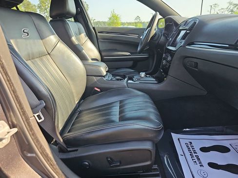 Used 2023 Chrysler 300 S RWD image 14